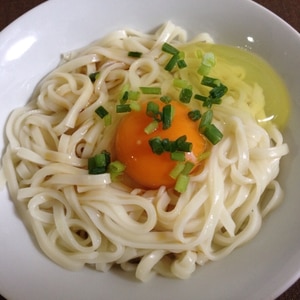 麺つゆで美味しい釜玉うどん